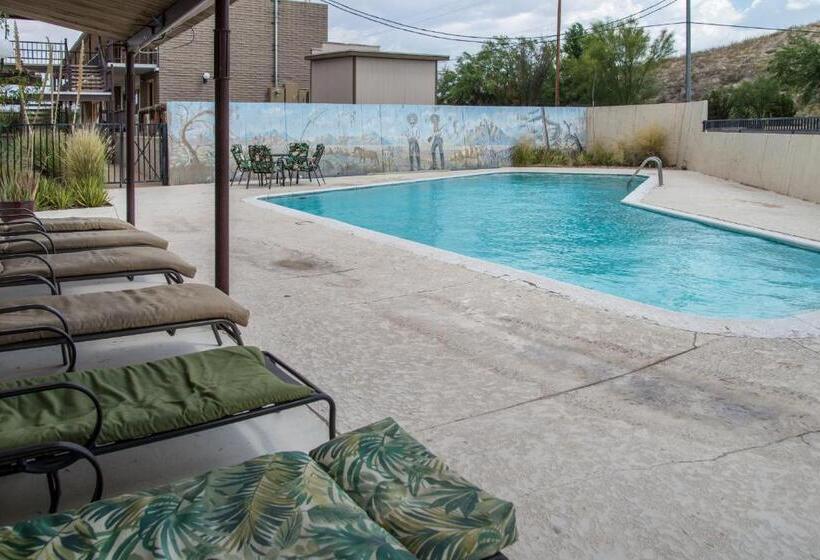 בית מלון כפרי Landmark Lookout Lodge