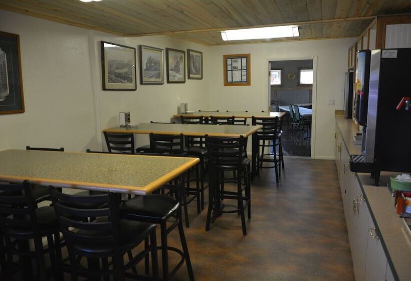 فندق Locomotive Inn