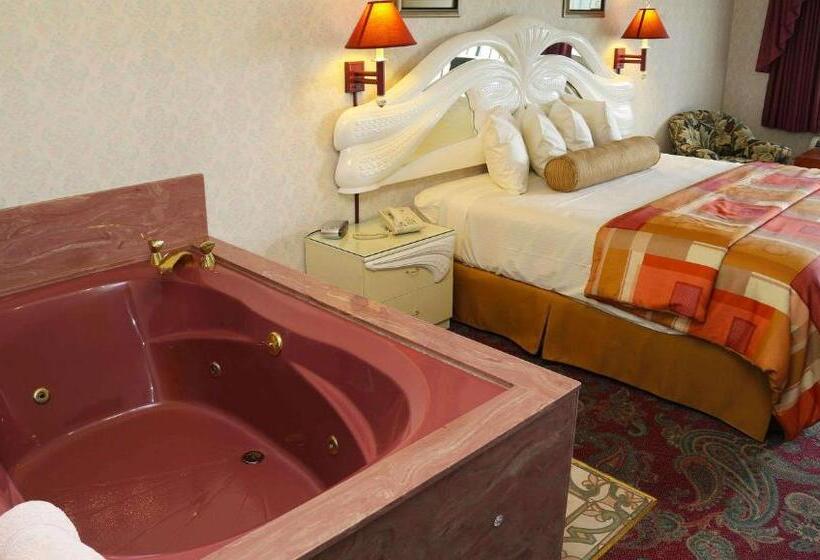 Magnuson Hotel Howell/brighton