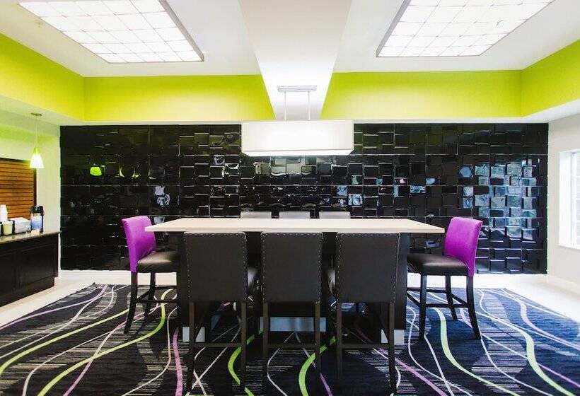 호텔 Palacio Royale Inn Signature Katy