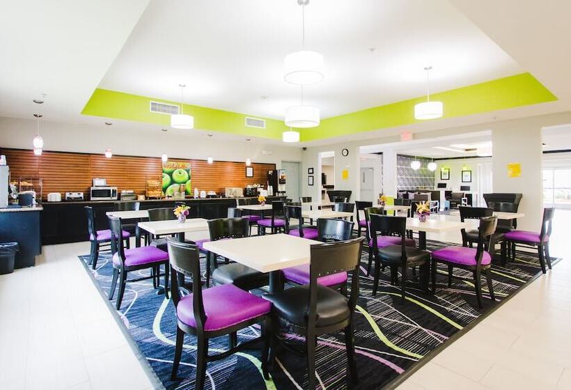 호텔 Palacio Royale Inn Signature Katy