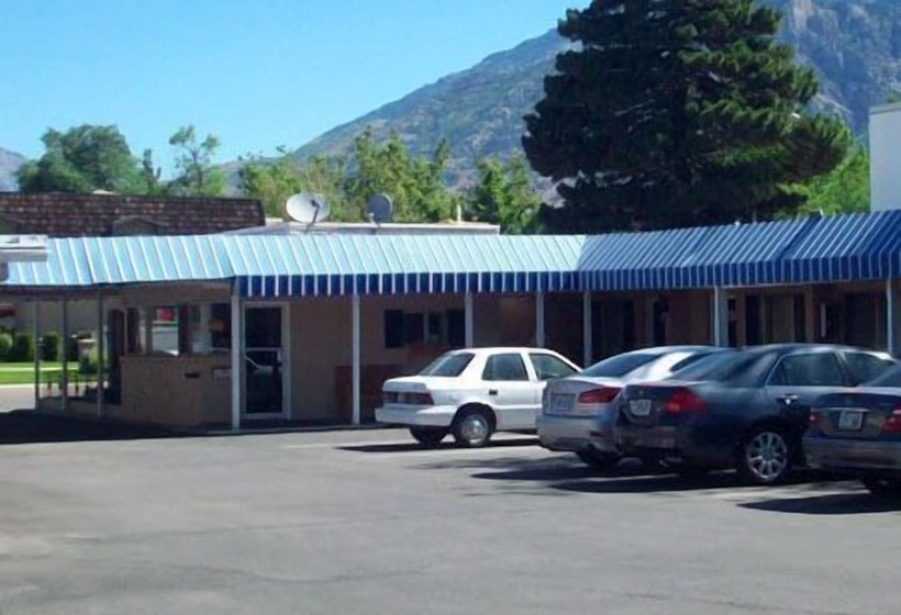 בית מלון כפרי Provo Travelers Inn