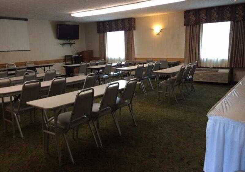 فندق Quality Inn Austintown Youngstown West