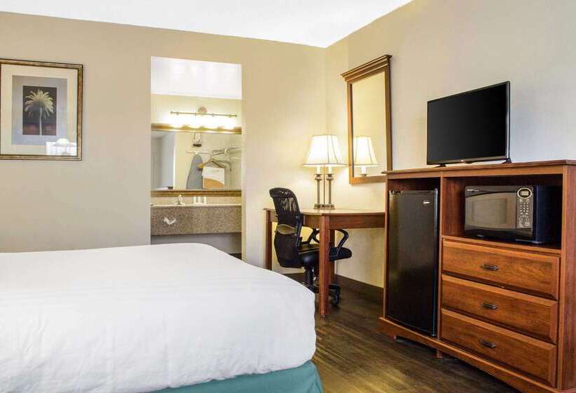 Отель Quality Inn Benson I10 Exit 304