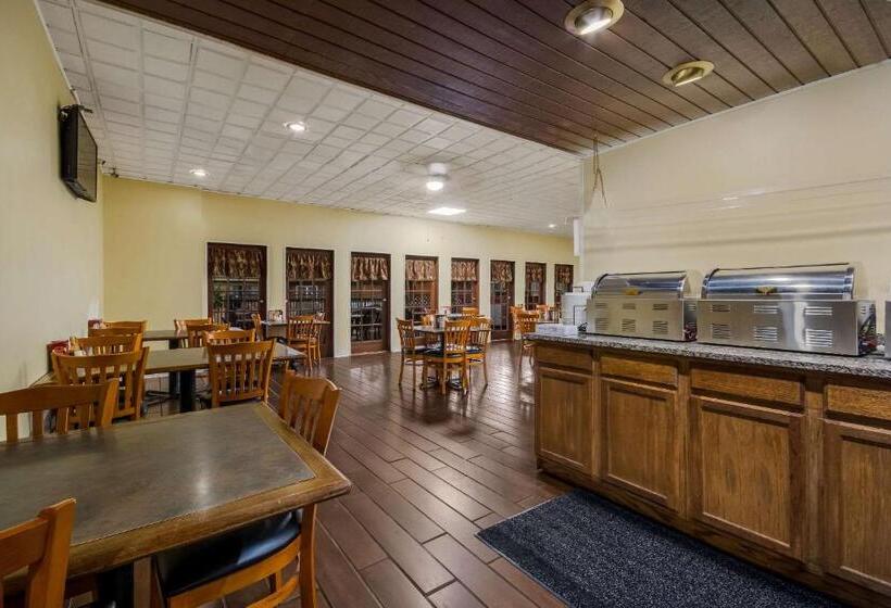 فندق Quality Inn