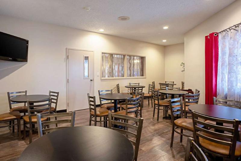 فندق Quality Inn Frontier At Us Hwy 30