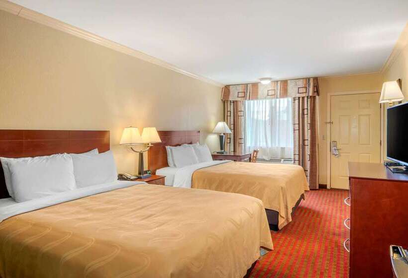 فندق Quality Inn Klamath Falls  Crater Lake Gateway