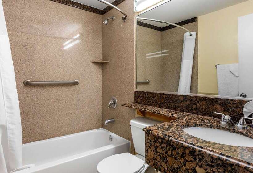 ホテル Quality Inn Lomita Los Angeles South Bay