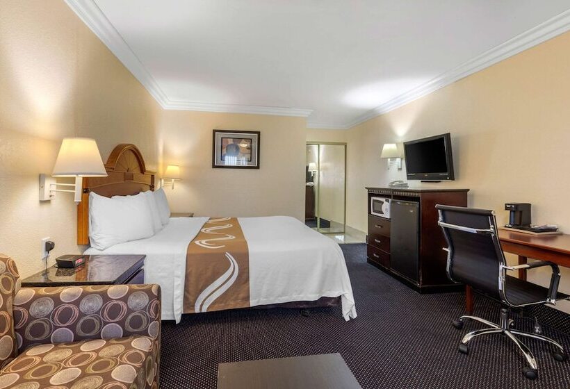 ホテル Quality Inn Lomita Los Angeles South Bay