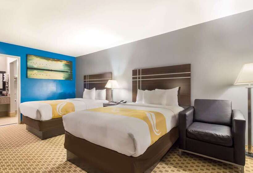 Отель Quality Inn Madisonville