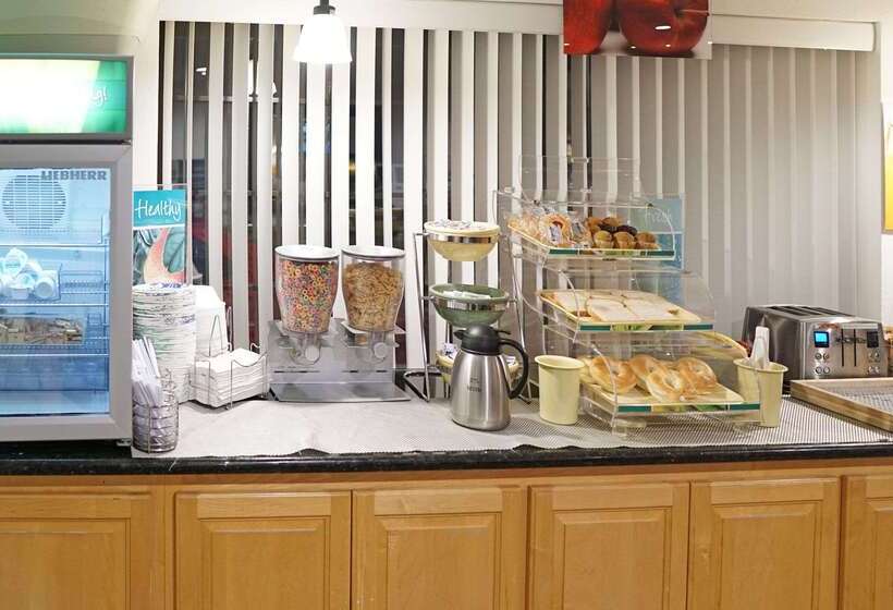 호텔 Quality Inn Near Fort Hunter Liggett