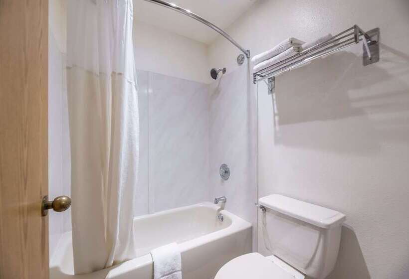 호텔 Quality Inn Near Fort Hunter Liggett