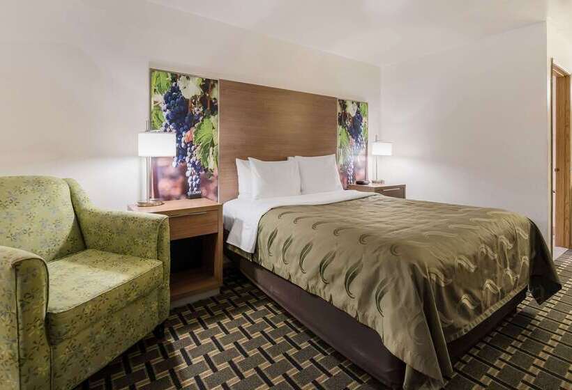 호텔 Quality Inn Near Fort Hunter Liggett