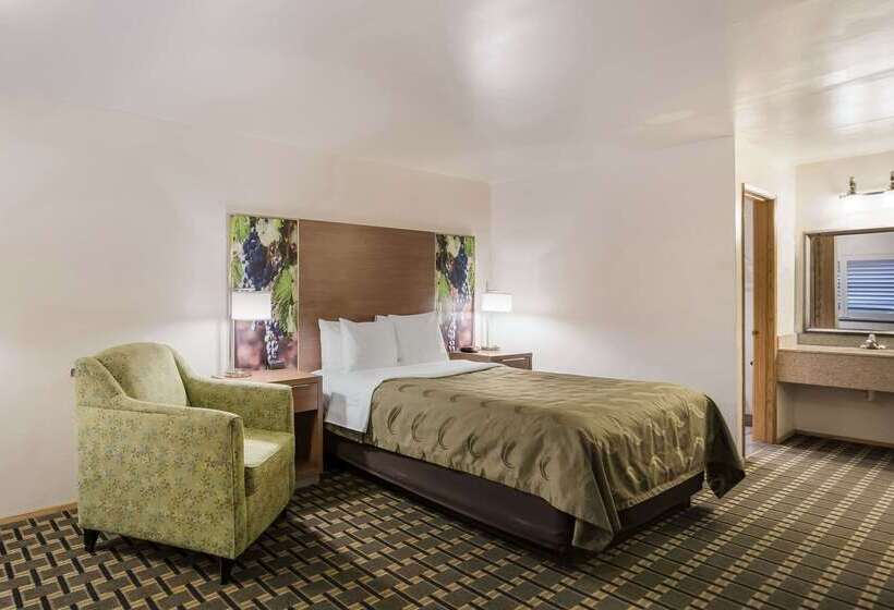 호텔 Quality Inn Near Fort Hunter Liggett