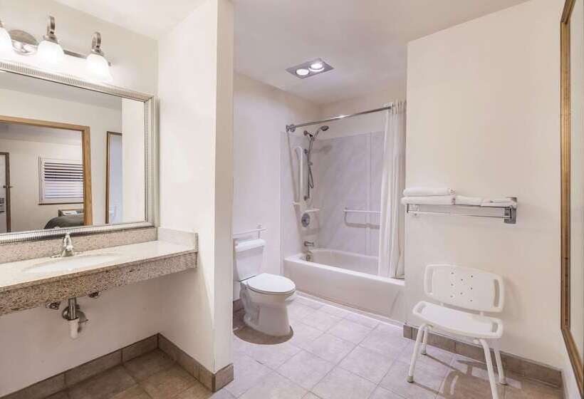 호텔 Quality Inn Near Fort Hunter Liggett