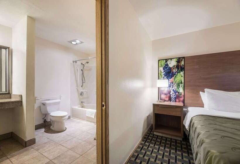 호텔 Quality Inn Near Fort Hunter Liggett