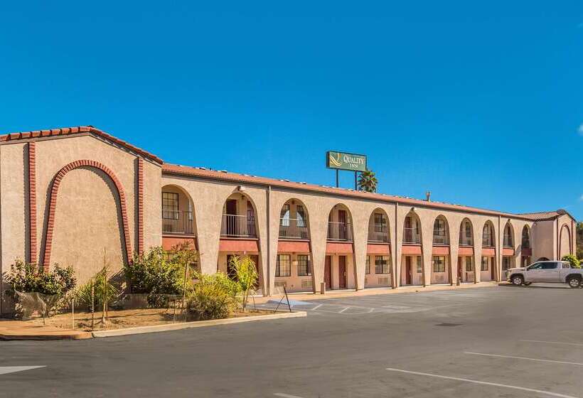 호텔 Quality Inn Near Fort Hunter Liggett