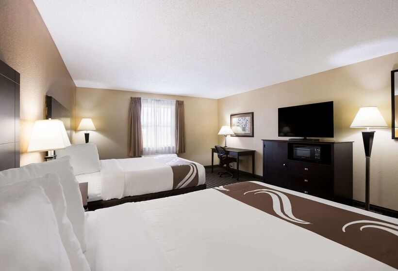 فندق Quality Inn & Suites Big Rapids Near University