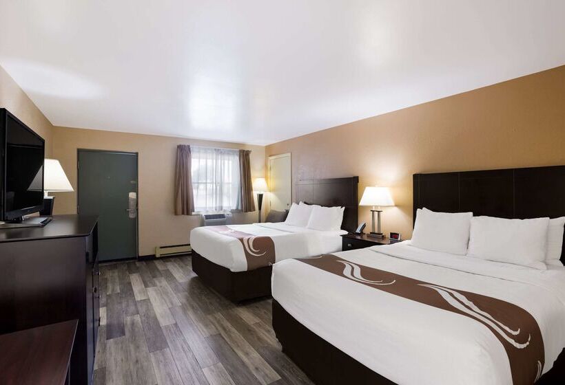 فندق Quality Inn & Suites Big Rapids Near University