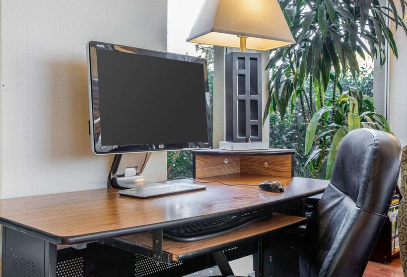 호텔 Quality Inn & Suites Cameron Park Shingle Springs