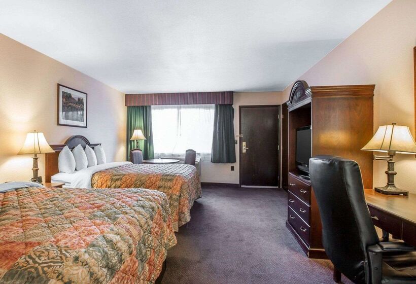 ホテル Quality Inn & Suites Cameron Park Shingle Springs