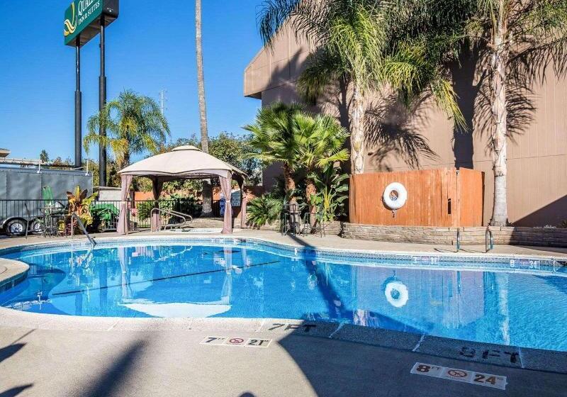 호텔 Quality Inn & Suites Cameron Park Shingle Springs