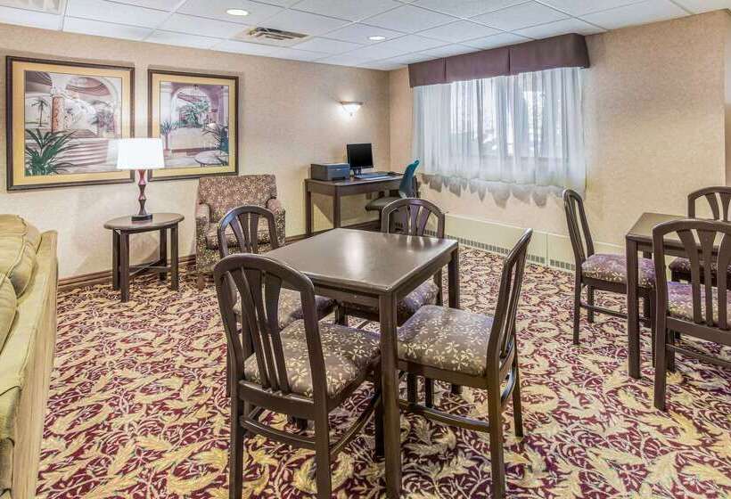 فندق Quality Inn & Suites Downtown