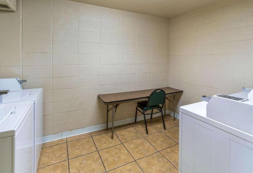 فندق Quality Inn & Suites Downtown