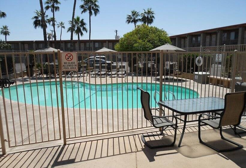 酒店 Quality Inn & Suites Phoenix Nw Sun City