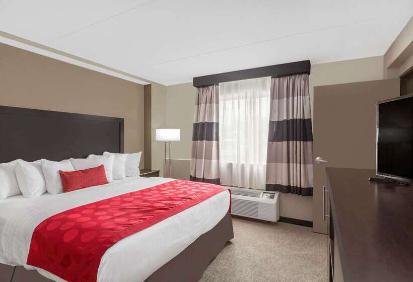 酒店 Clarion Inn Des Moines Airport