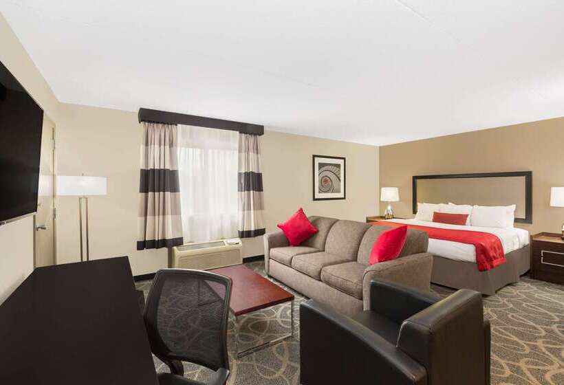 酒店 Clarion Inn Des Moines Airport