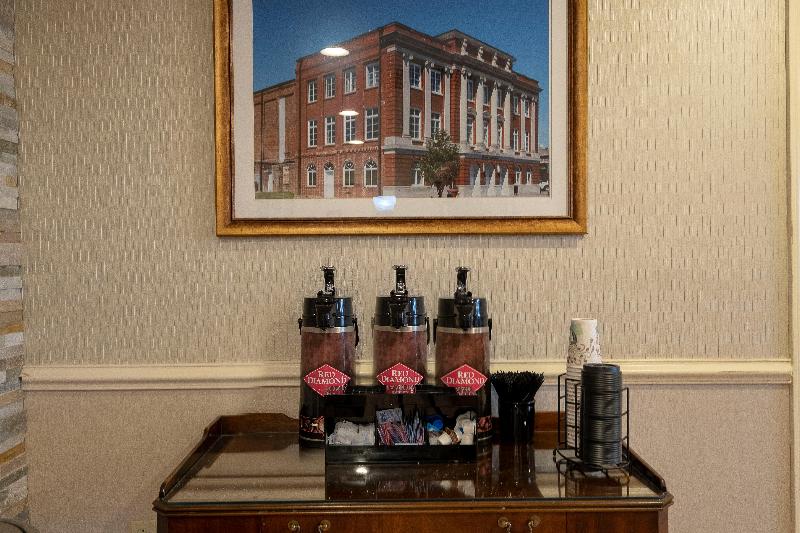 فندق Red Roof Inn Dothan