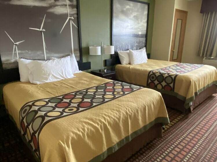 فندق Relax Inn And Suites