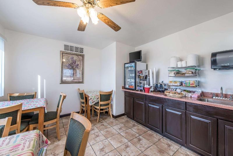 فندق Rodeway Inn