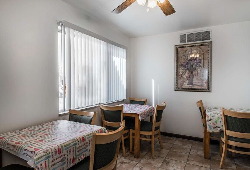 فندق Rodeway Inn