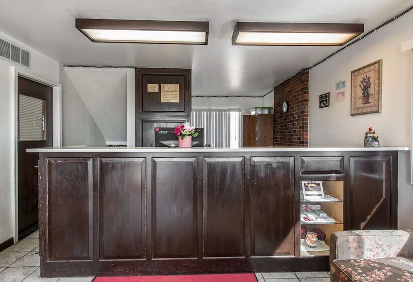 فندق Rodeway Inn