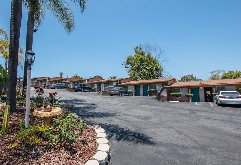 酒店 Rodeway Inn Fallbrook Downtown