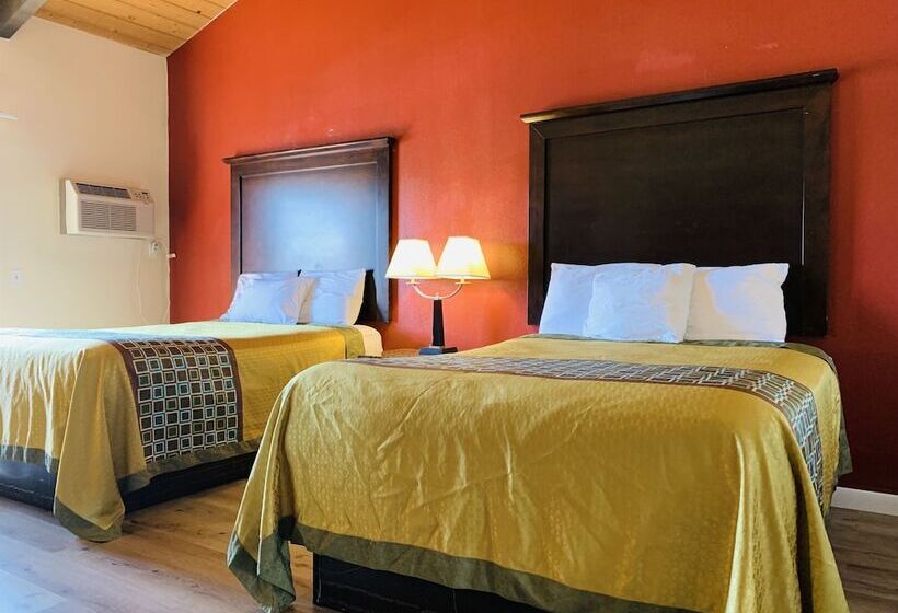 酒店 Rodeway Inn Fallbrook Downtown