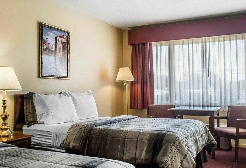 Отель Rodeway Inn Marshall Manor