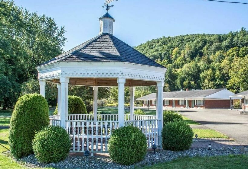 Отель Rodeway Inn Marshall Manor