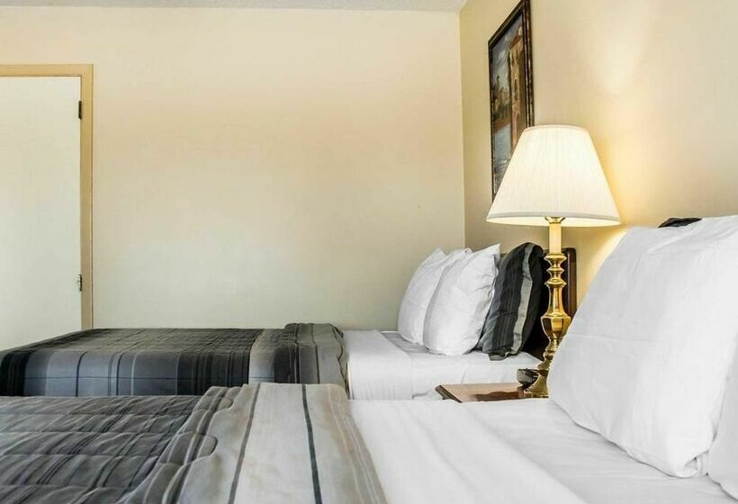 Отель Rodeway Inn Marshall Manor