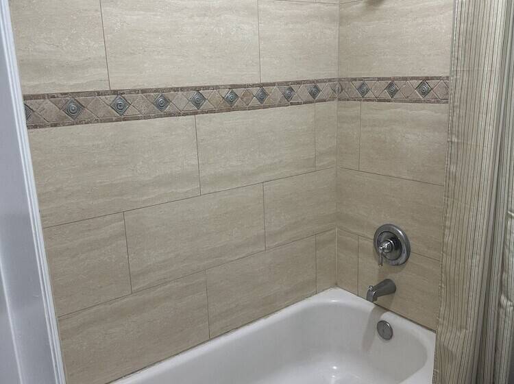 Palm Inn Hotel Near Tyler Mall Riverside