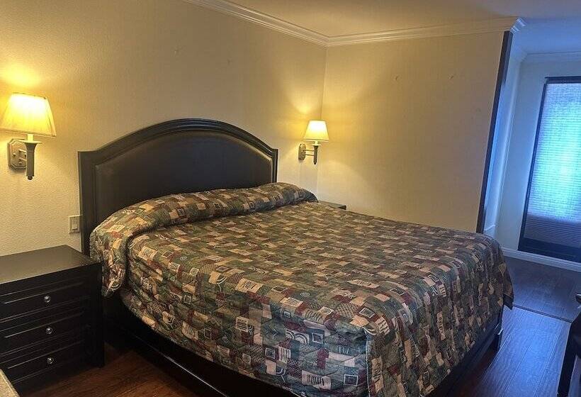 Palm Inn Hotel Near Tyler Mall Riverside