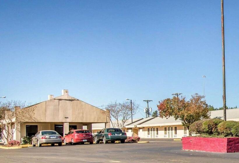 فندق Rodeway Inn & Suites