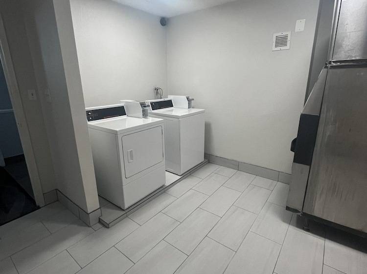 ホテル Comfort Inn & Suites