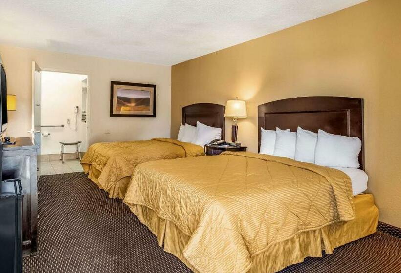 酒店 Rodeway Inn & Suites