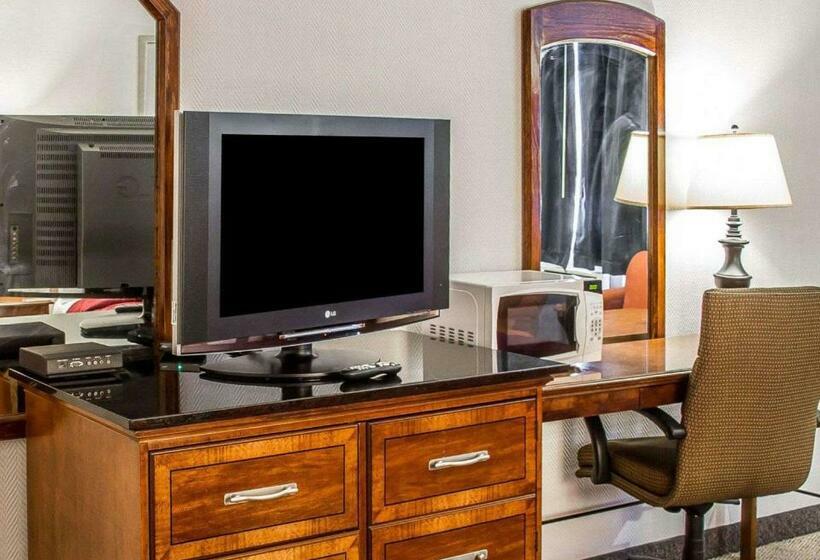 فندق Rodeway Inn & Suites Roseburg