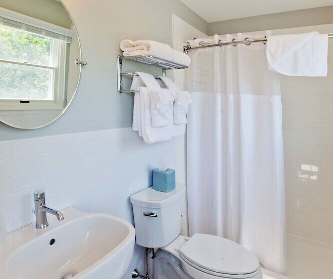 호텔 The Seaglass Inn & Spa