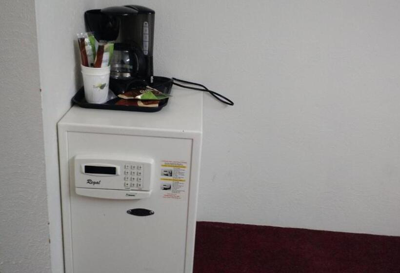 فندق Sprucewood Inn