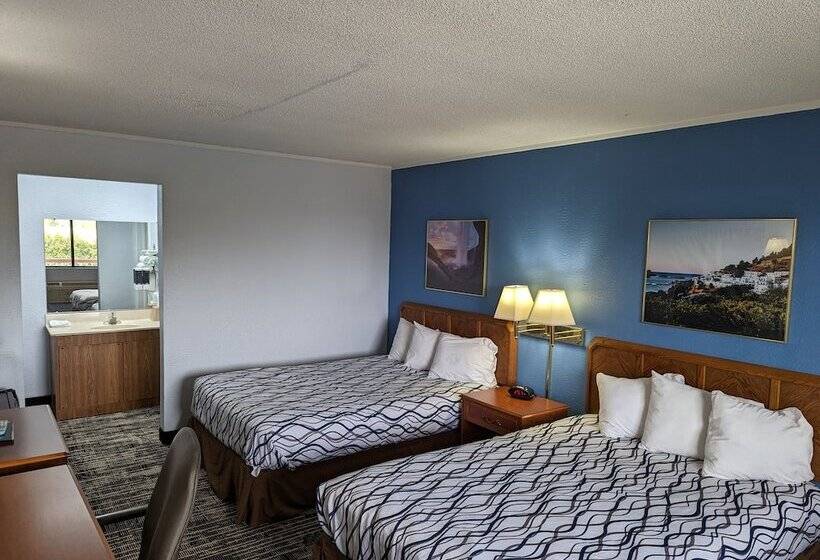 فندق Sprucewood Inn